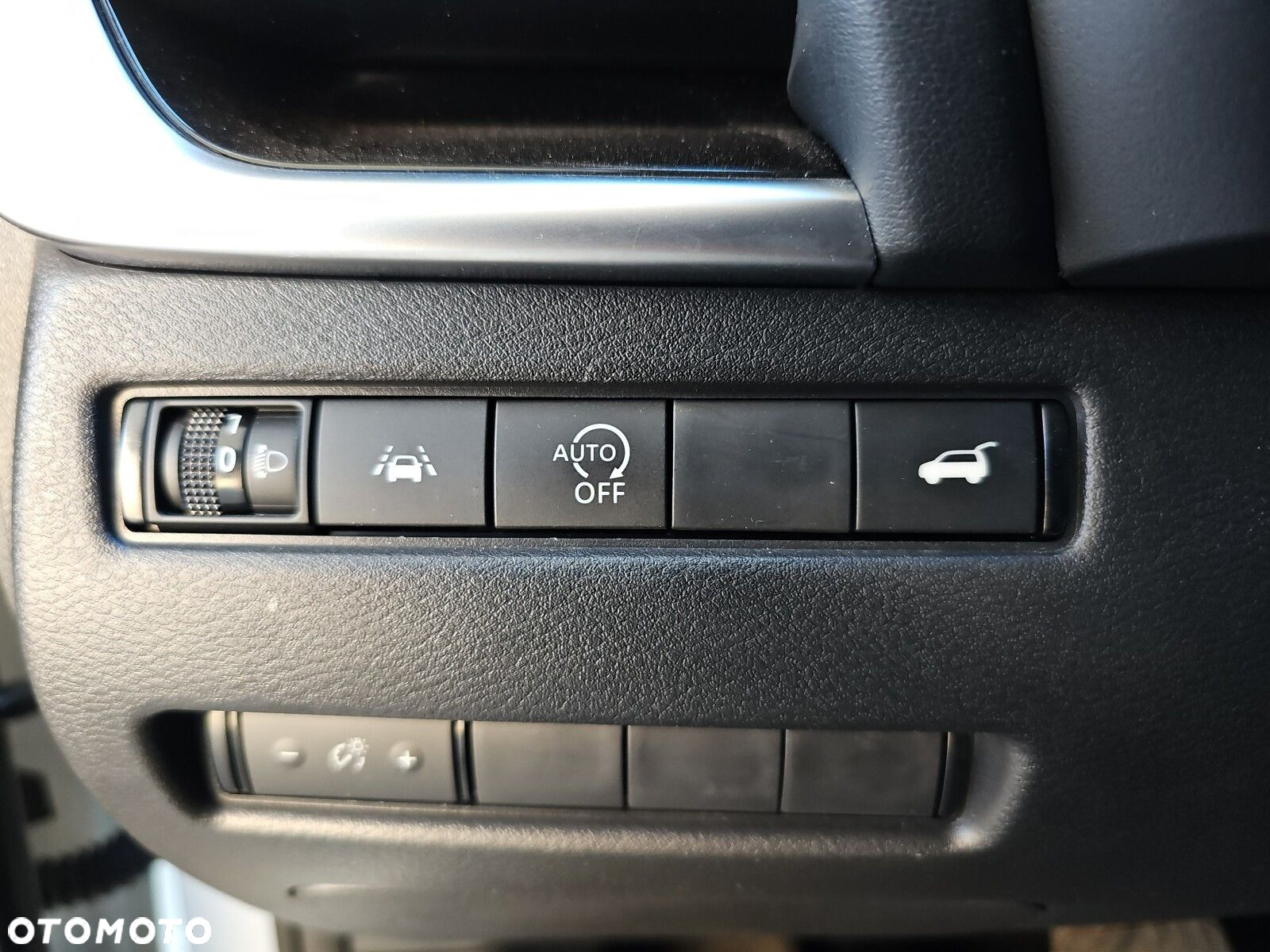 Nissan Qashqai 1.3 DIG-T mHEV N-Connecta Xtronic - 20