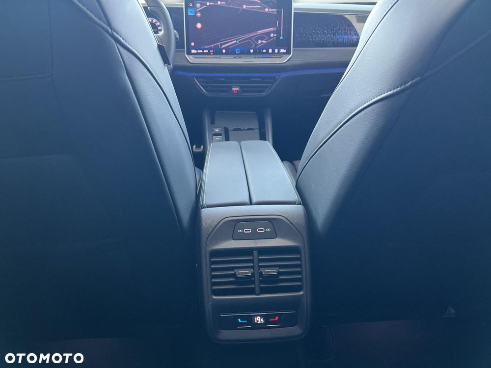 Volkswagen Passat ver-2-0-tsi-style-dsg - 33