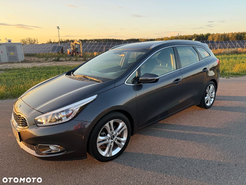 Kia Ceed 1.6 GDI Dream Team Edition - 21