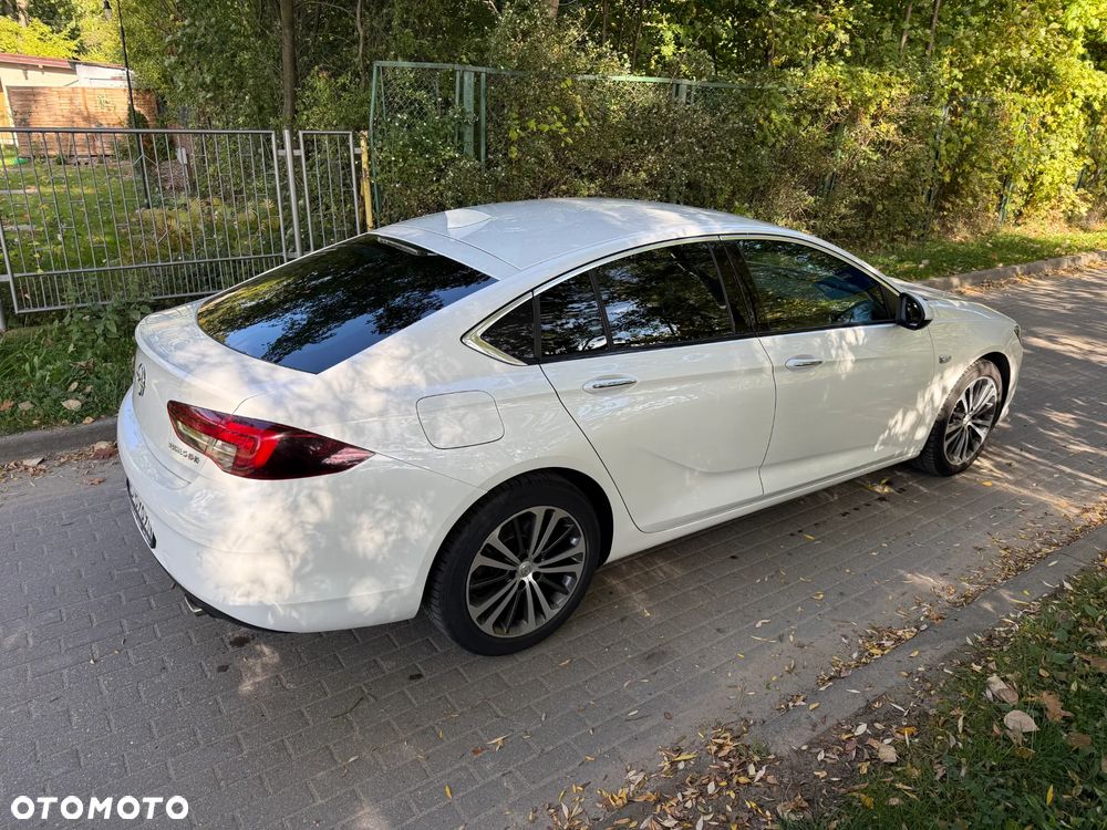 Opel Insignia - 11