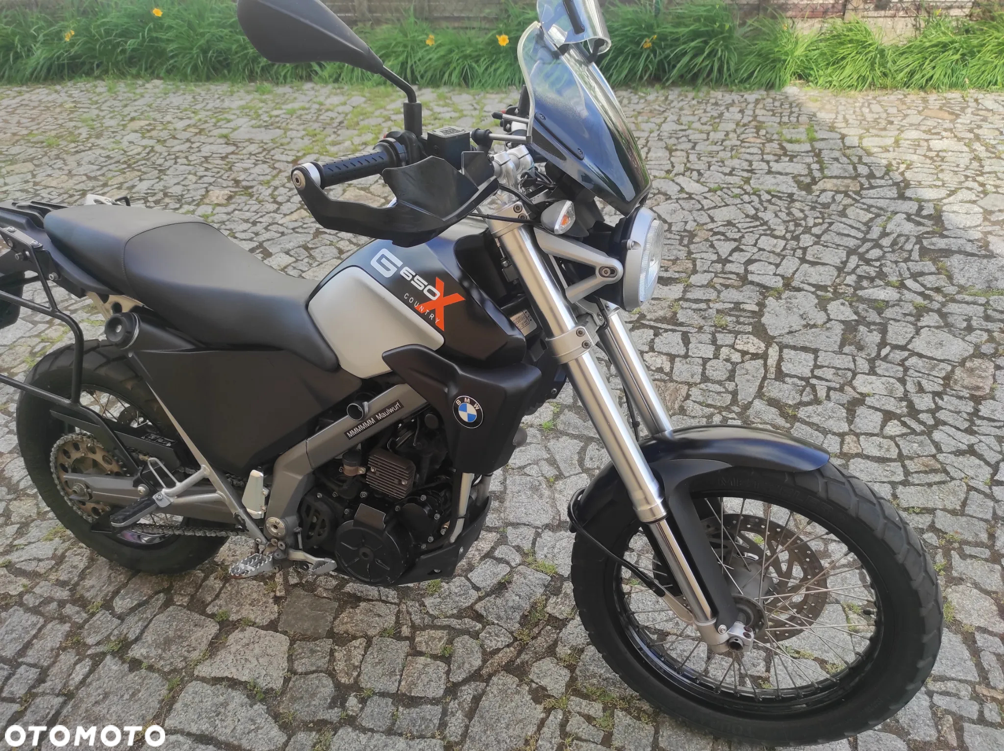 BMW G - 25
