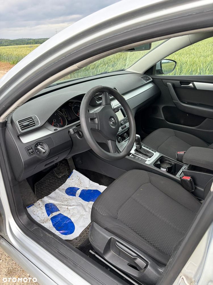 Volkswagen Passat 2.0 TDI Highline DSG - 8