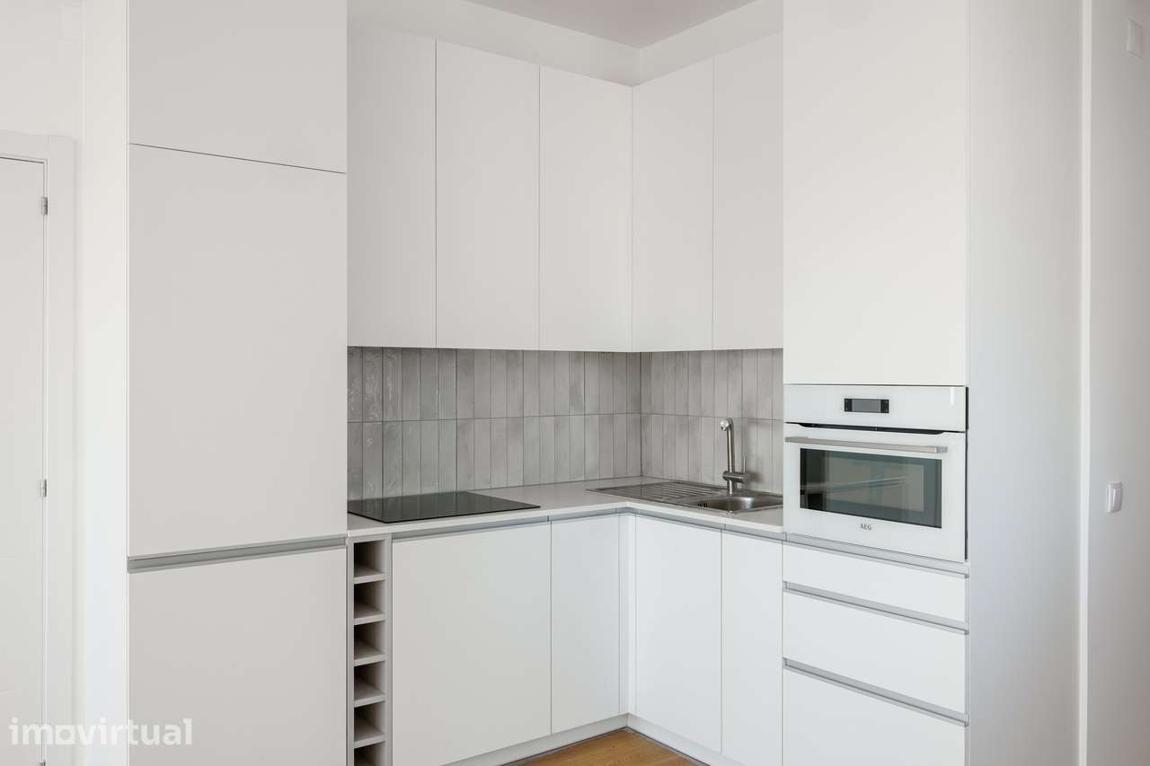 Apartamento totalmente renovado com vista mar em Carcavelos - Grande imagem: 5/19