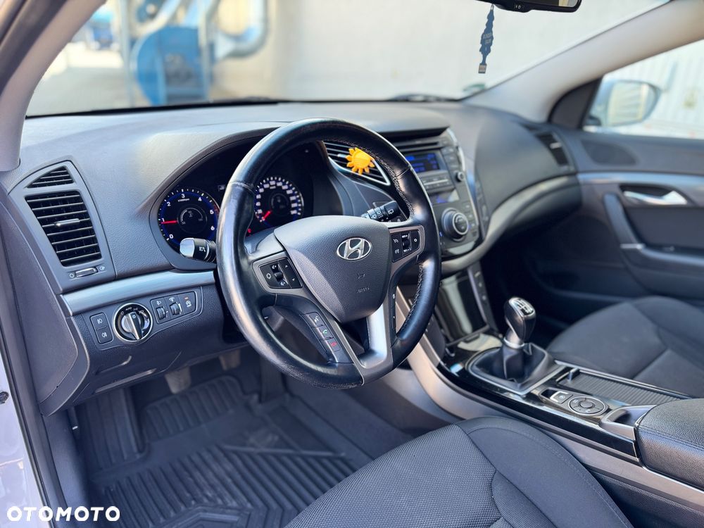 Hyundai i40 - 11
