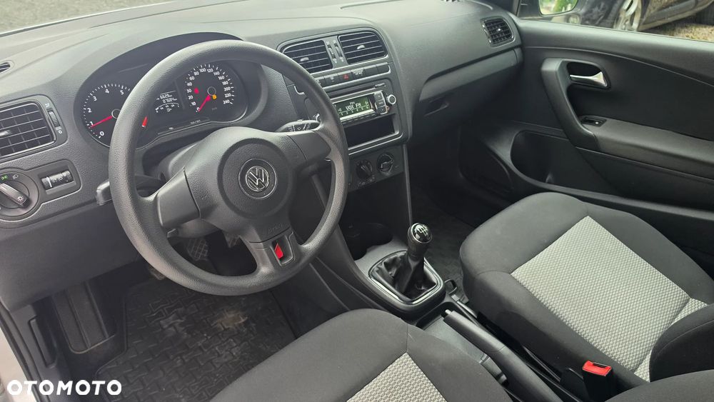Volkswagen Polo - 12