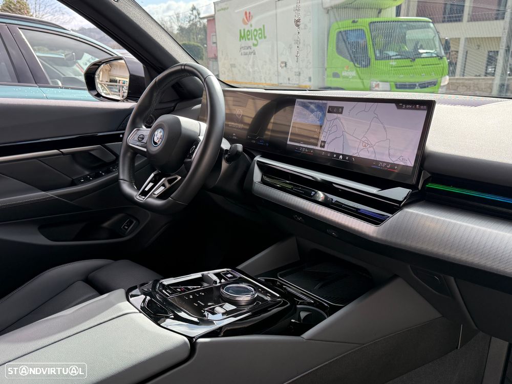 BMW 530 e Pack Desportivo M Pro - 6