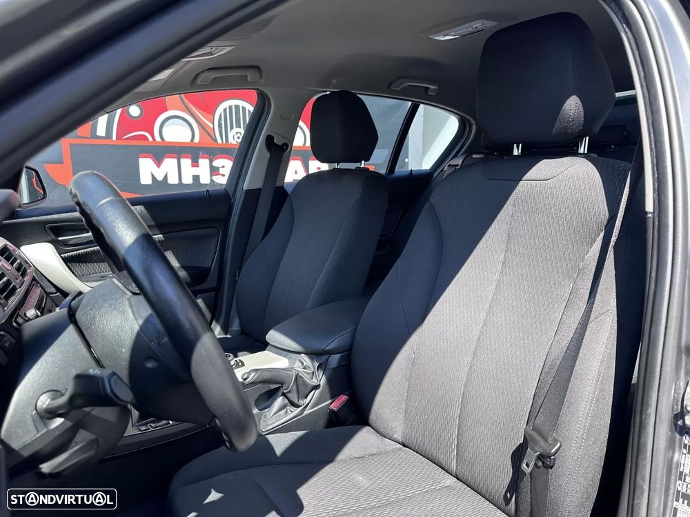 BMW 116 d Sport Line - 14