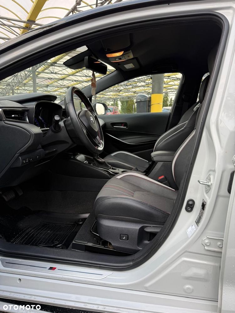 Toyota Corolla 1.8 Hybrid GPF GR Sport - 16