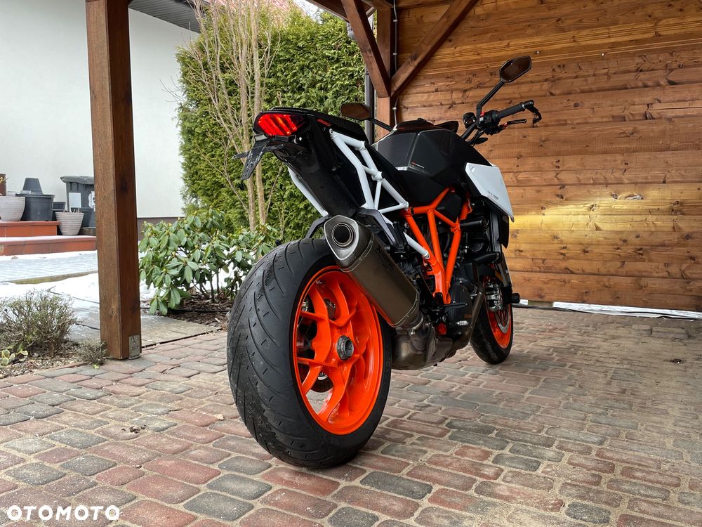 KTM Super Duke - 12