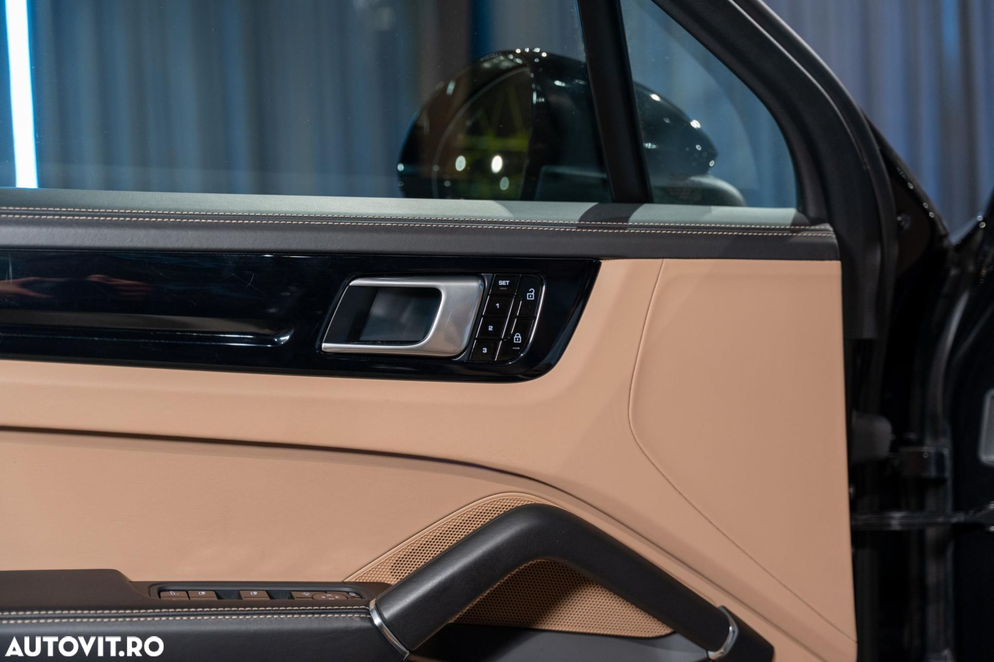 Porsche Cayenne Standard - 12
