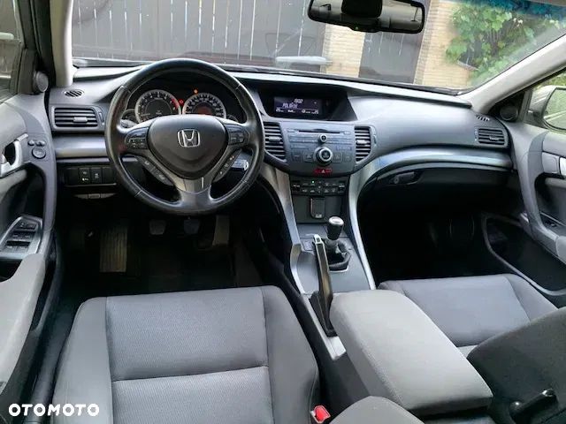 Honda Accord - 16