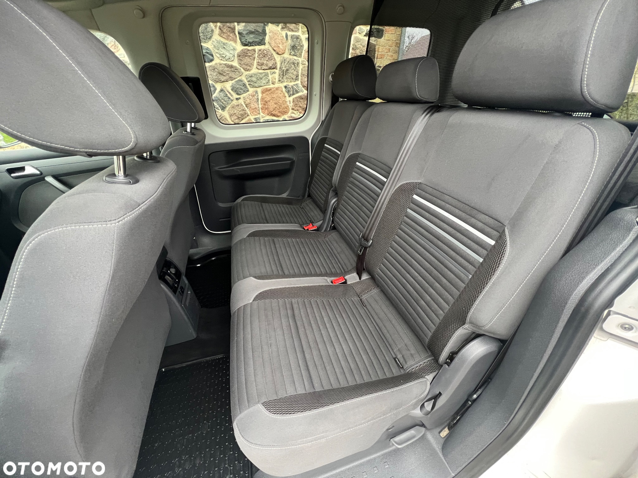 Volkswagen Caddy 2.0 TDI Trendline DSG - 12