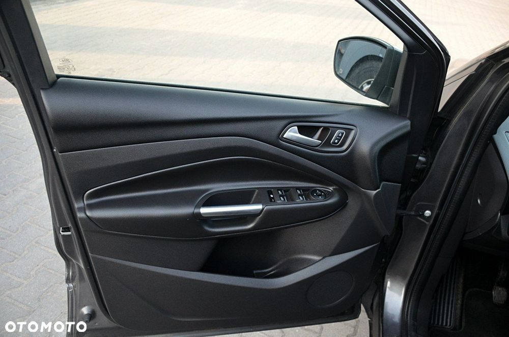 Ford Kuga - 20