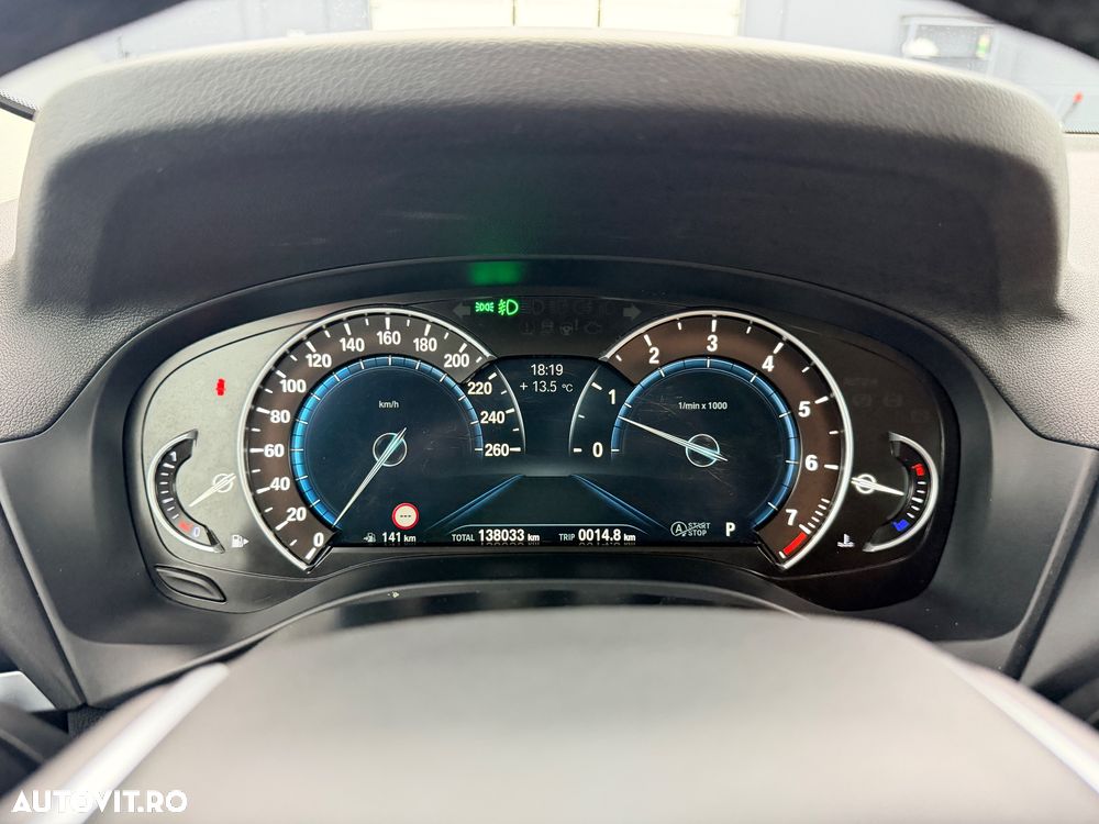 BMW X3 xDrive20i AT xLine - 33