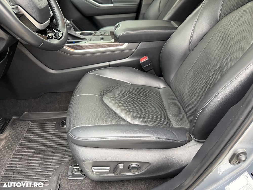 Toyota Highlander 2.5 L Hybrid Dynamic Force 248CP Exclusive Metallic - 11