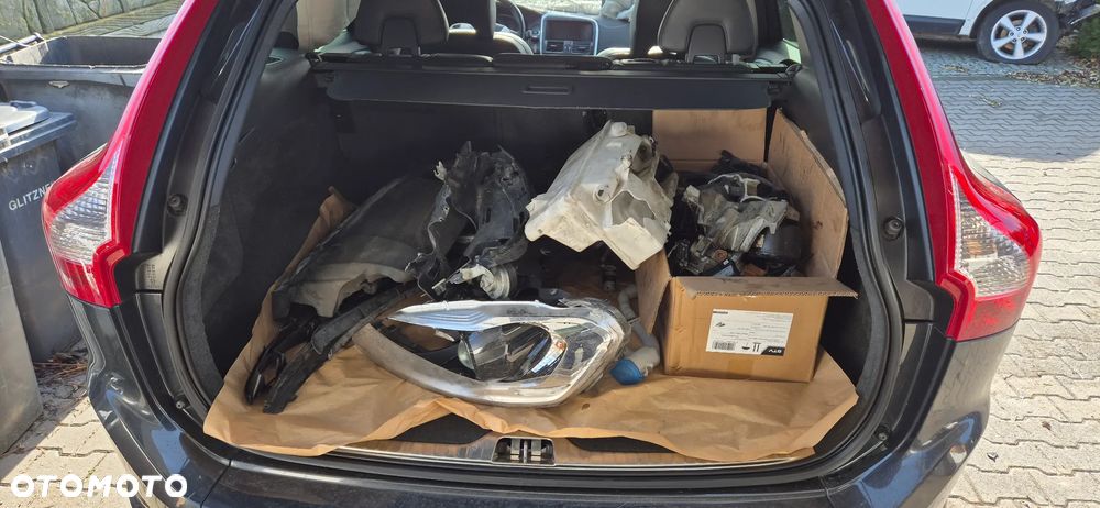 Volvo XC 60 D4 Drive-E R-Design Momentum - 11