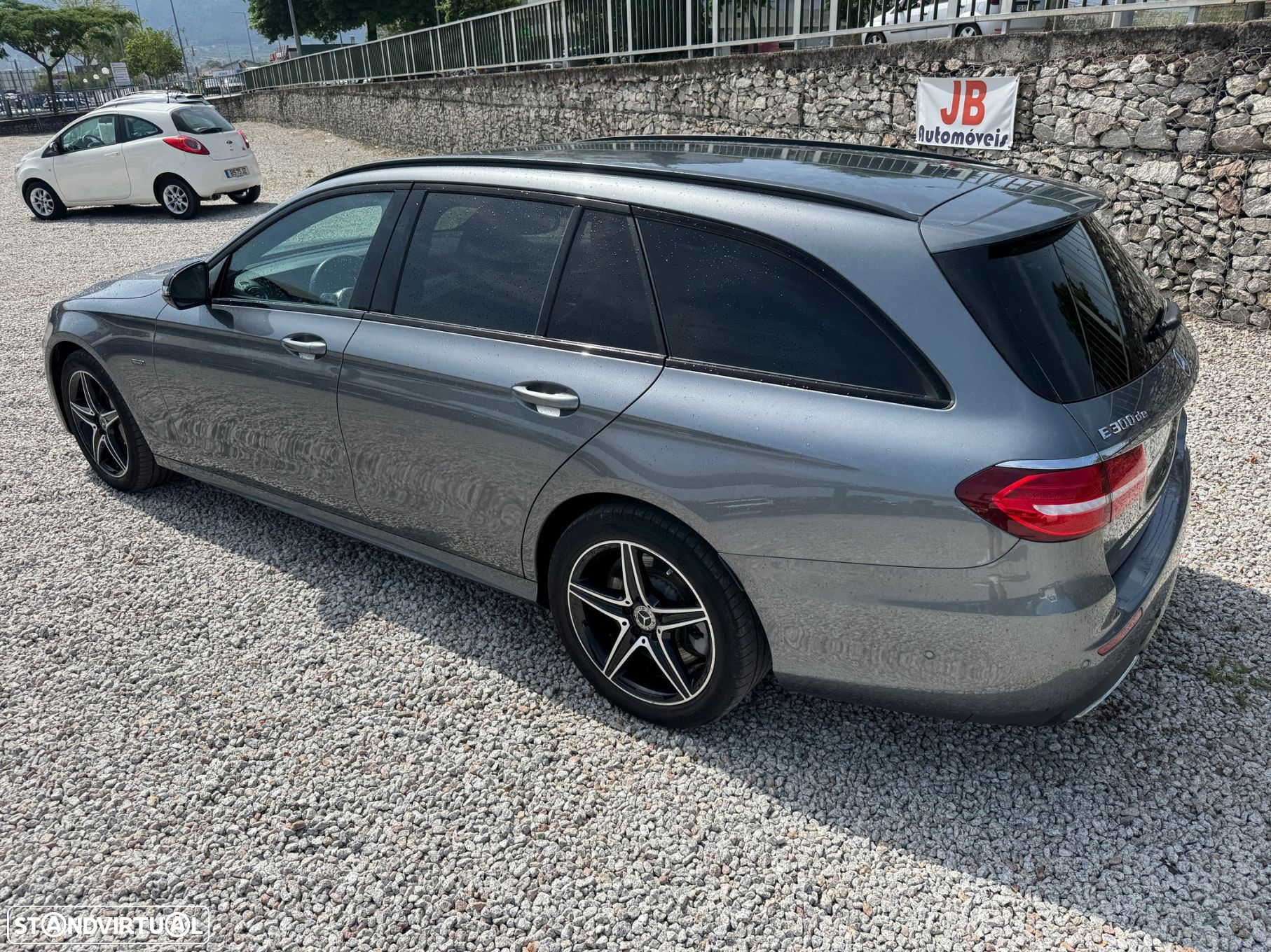 Mercedes-Benz E 300 de AMG Line - 4