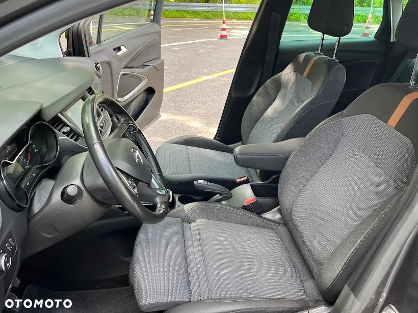 Opel Crossland 1.2 Business Elegance - 16