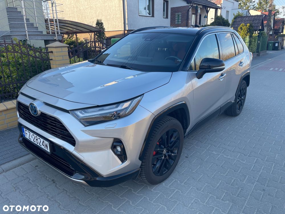 Toyota RAV4 - 1
