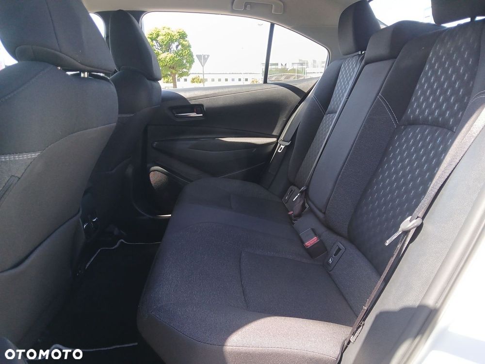 Toyota Corolla 1.8 Hybrid Comfort - 16