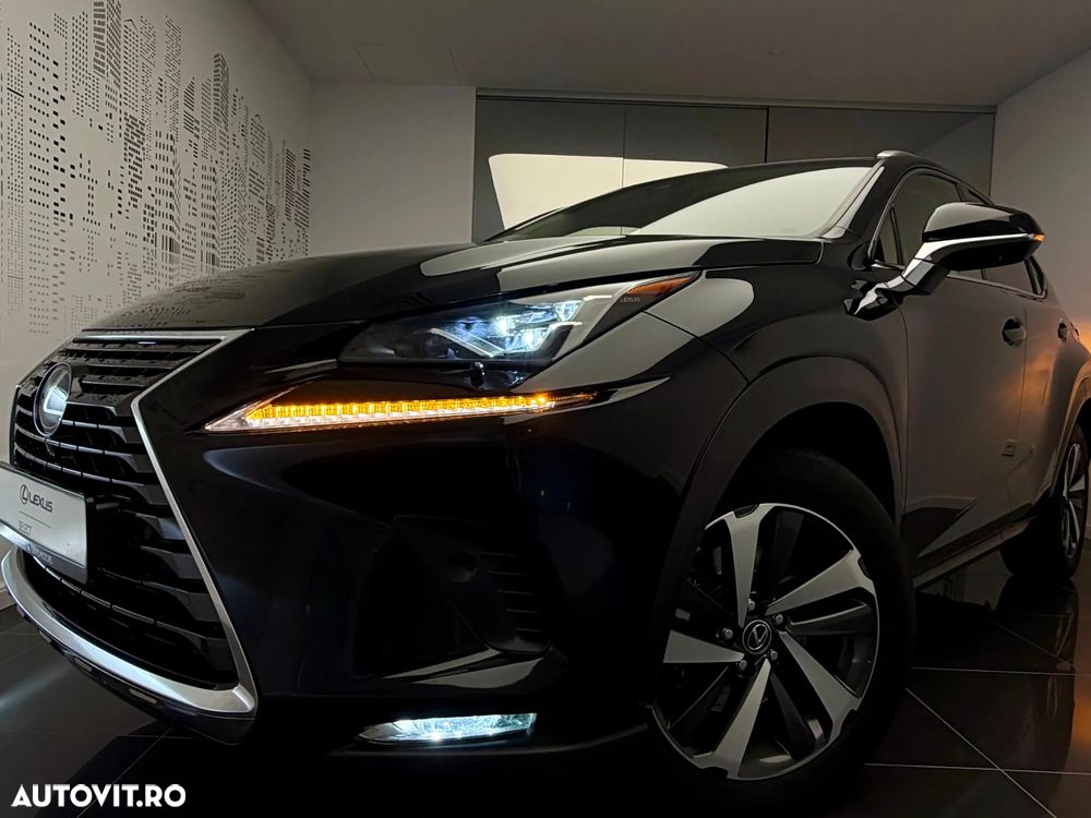 Lexus Seria NX 300h AWD Luxury - 2