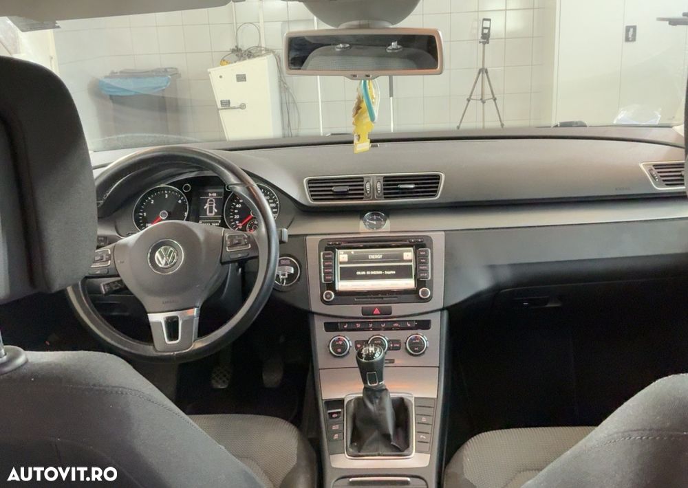 Volkswagen Passat Variant 1.6 TDI DPF BlueMotion Technology Comfortline - 3