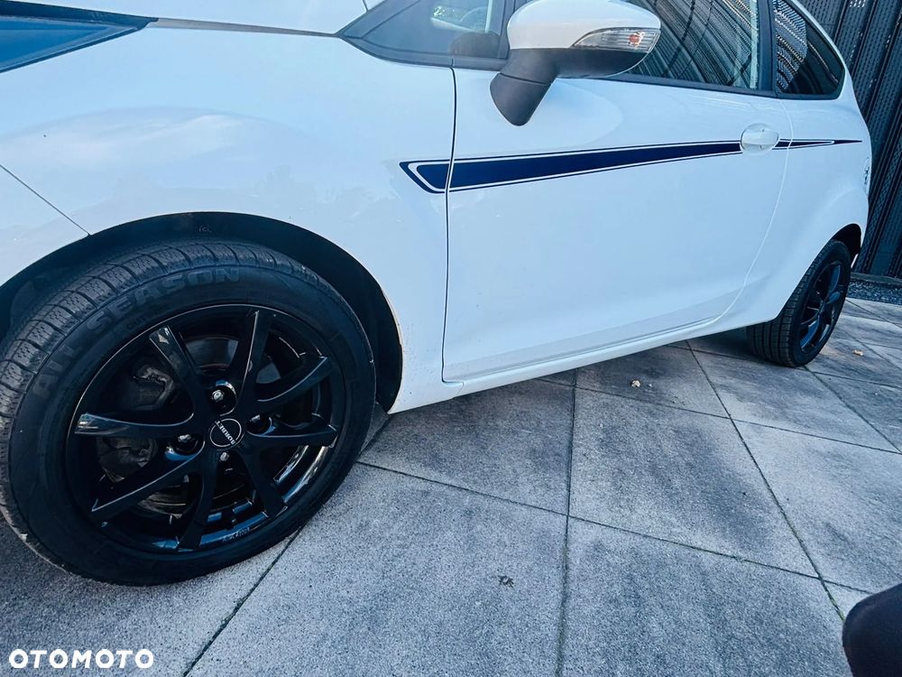 Ford Fiesta - 15