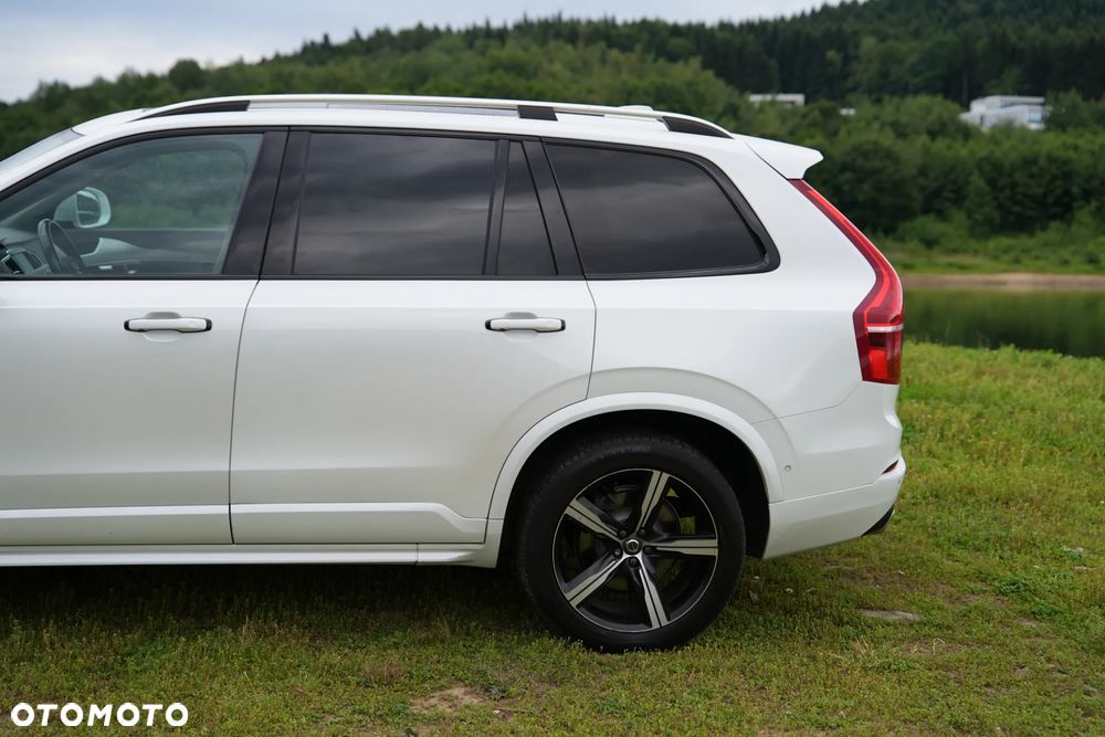 Volvo XC 90 T8 AWD Plug-In Hybrid Momentum 7os - 3