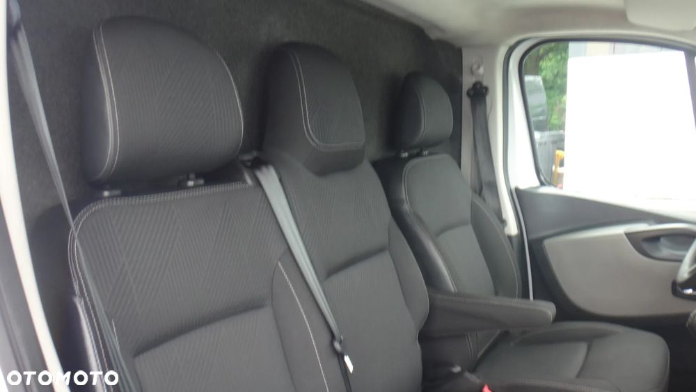 Renault Trafic - 11