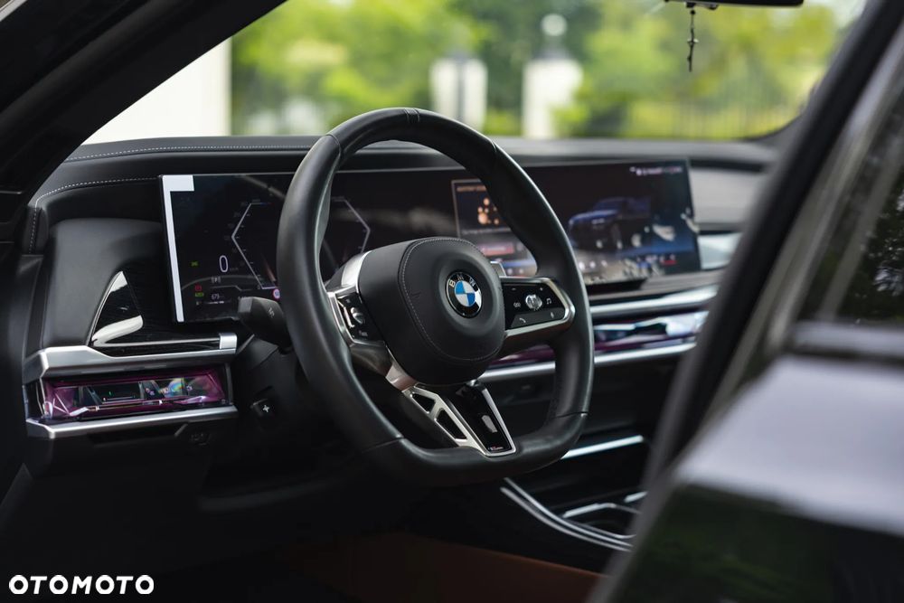 BMW Seria 7 - 15