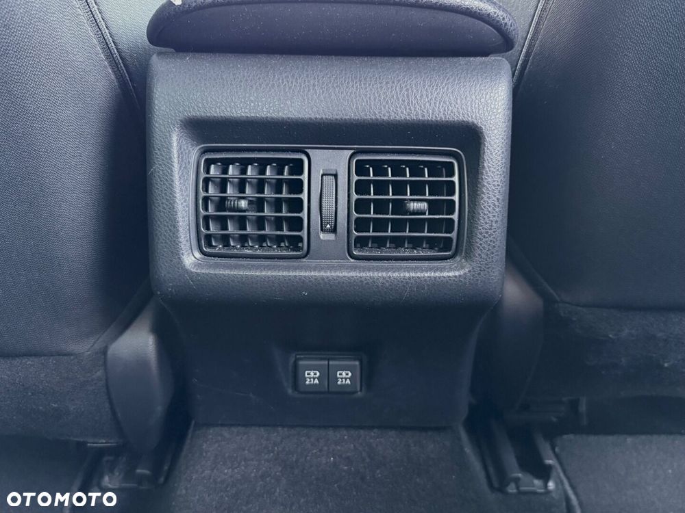 Toyota Camry 2.5 Hybrid Comfort CVT - 23