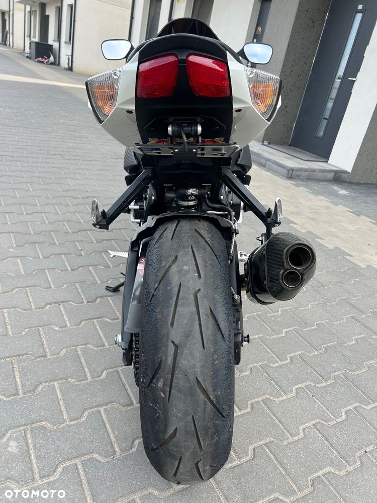 Suzuki GSX-R - 21