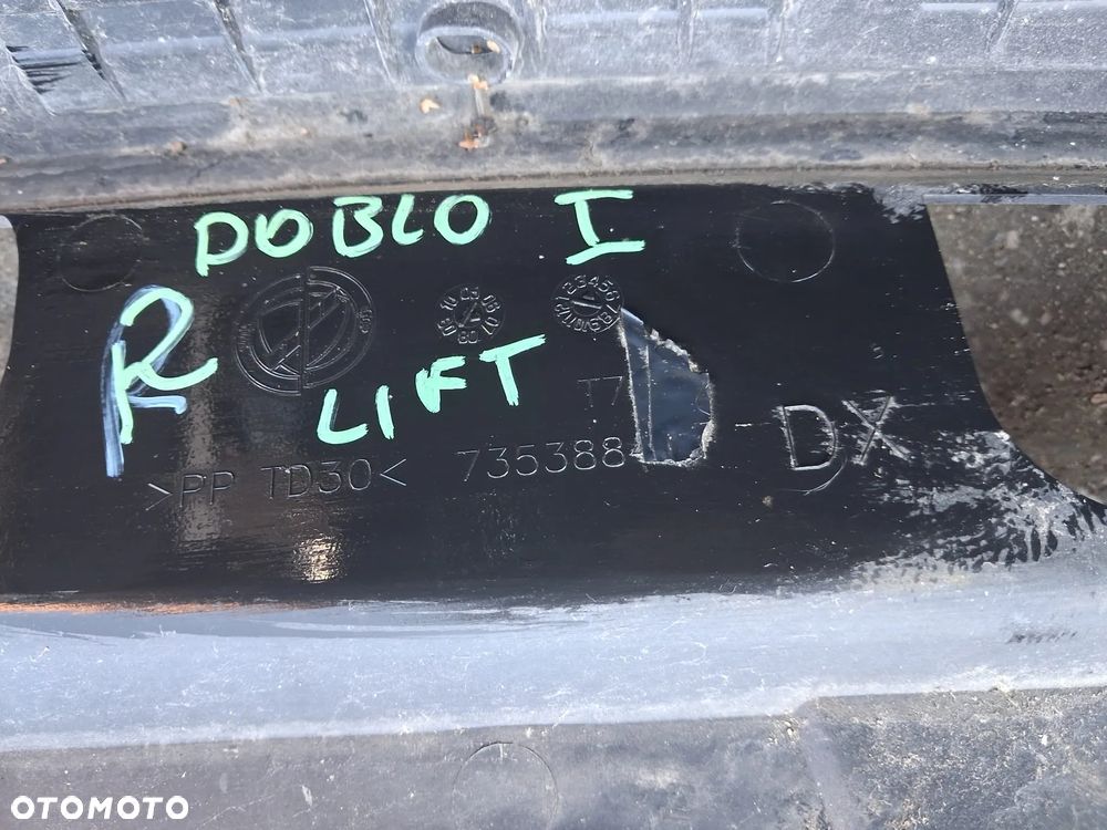 Osłona ramka lampy tył FIAT DOBLO I LIFT  735388402 prawa lewa OE - 3