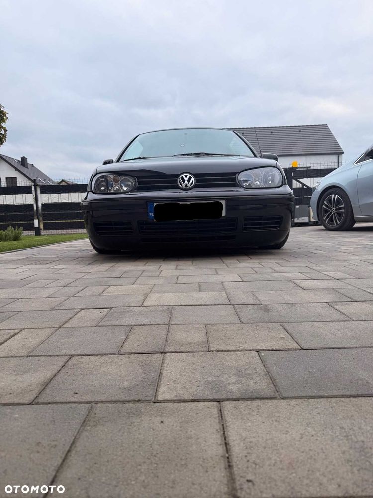 Volkswagen Golf - 8