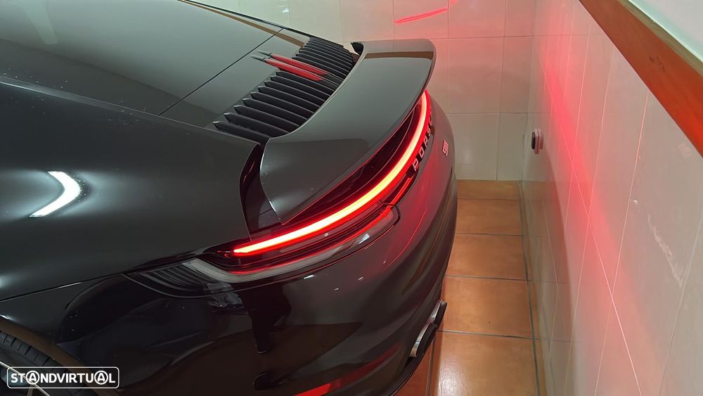 Porsche 911 Série F - 7