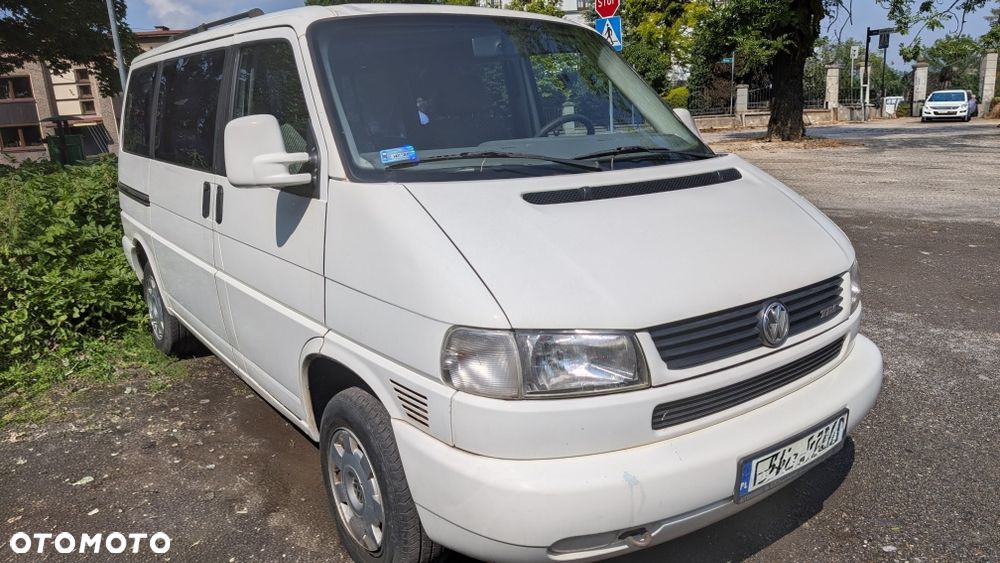 Volkswagen Multivan - 1