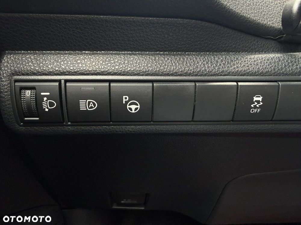 Toyota Corolla 1.8 Hybrid Comfort - 31