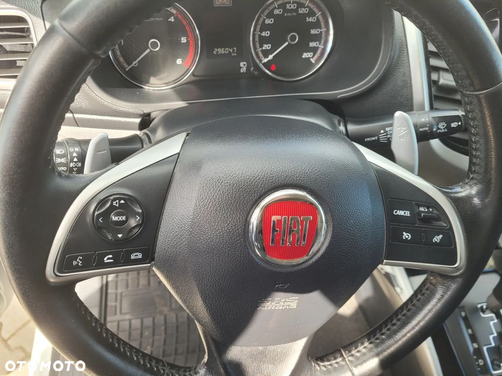 Fiat Fullback 2.5 - 13