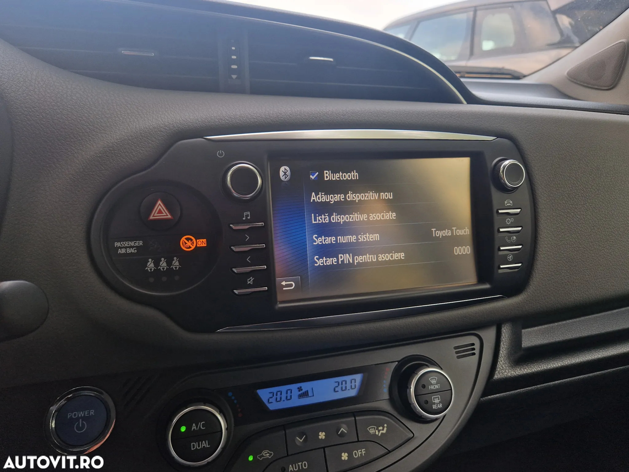Toyota Yaris Hybrid 1.5 VVT-i - 16