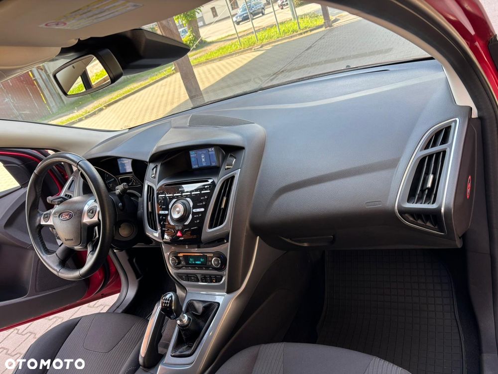 Ford Focus 1.6 EcoBoost Start-Stopp-System Titanium - 26
