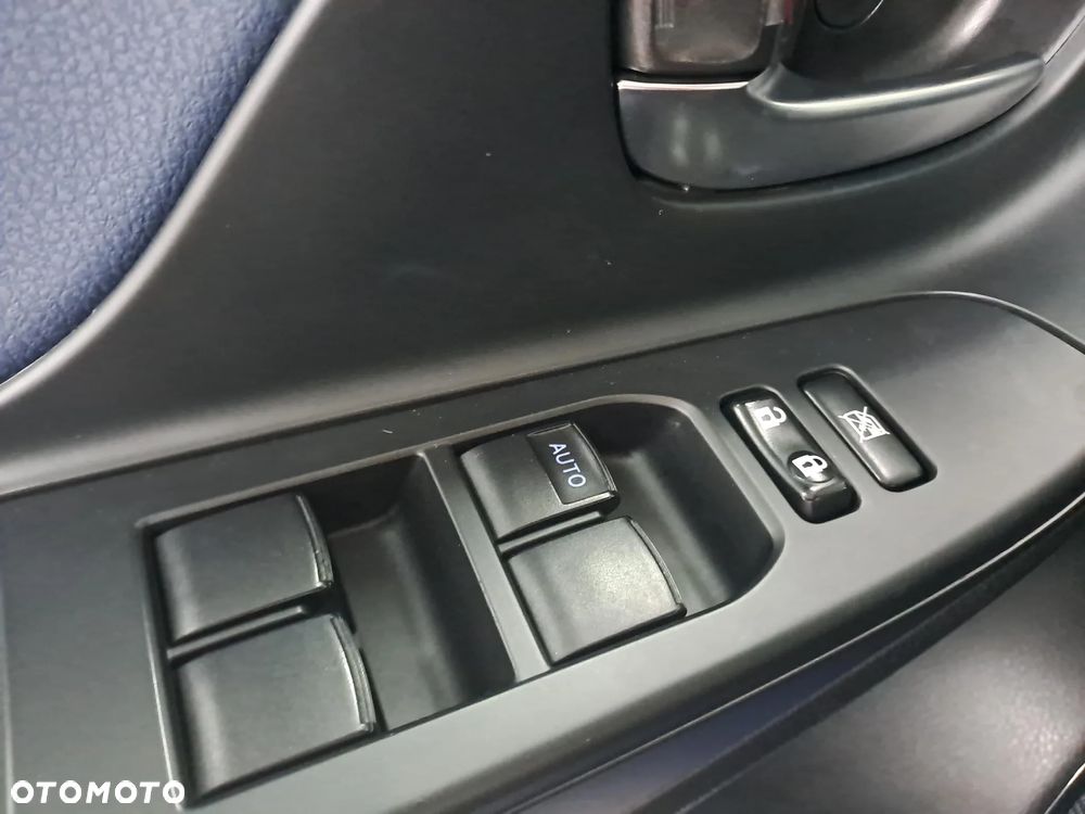 Toyota Yaris Hybrid 100 Selection Passion - 15