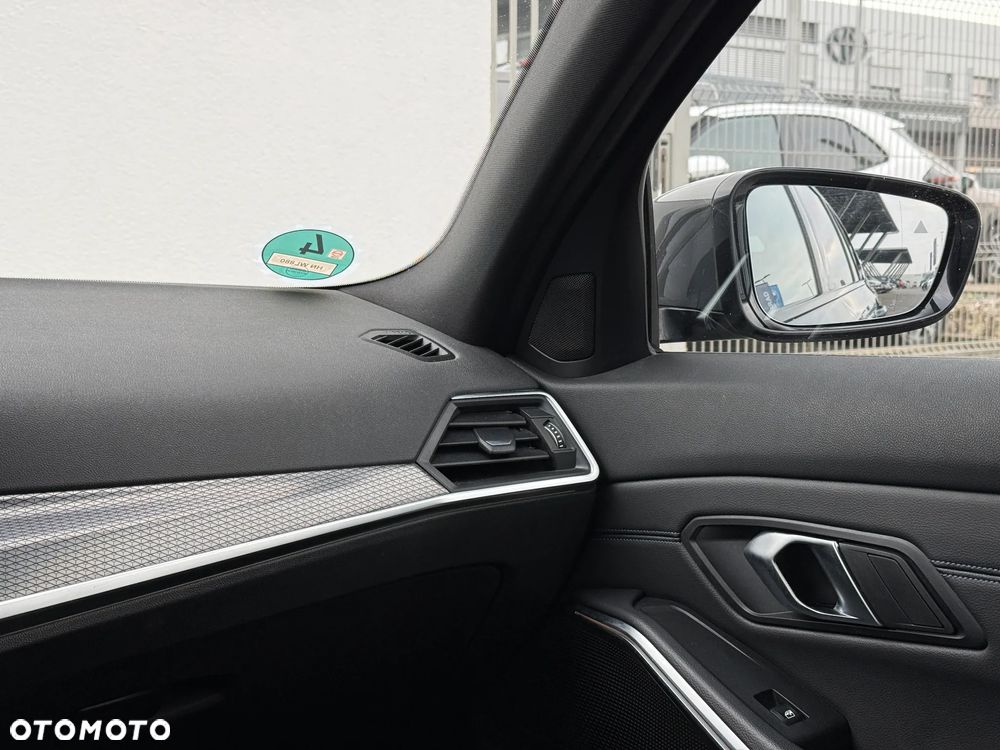 BMW Seria 3 320d xDrive M Sport Sport - 20