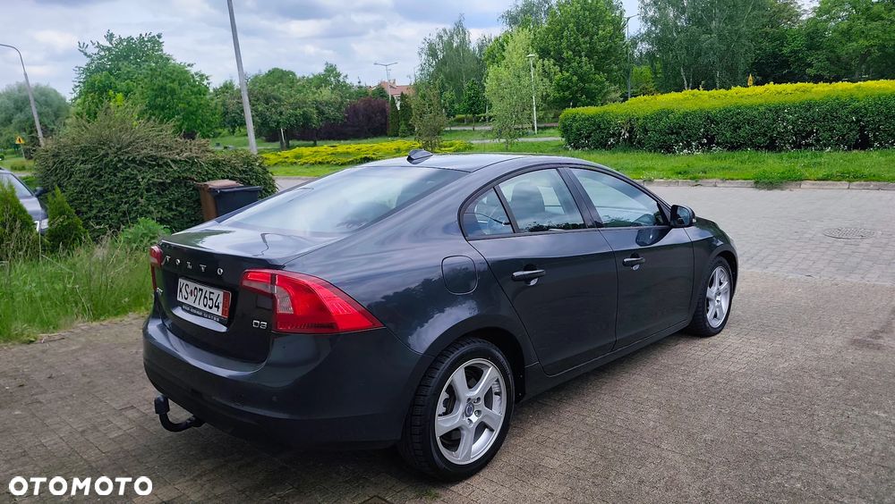 Volvo S60 D3 Geartronic Summum - 4
