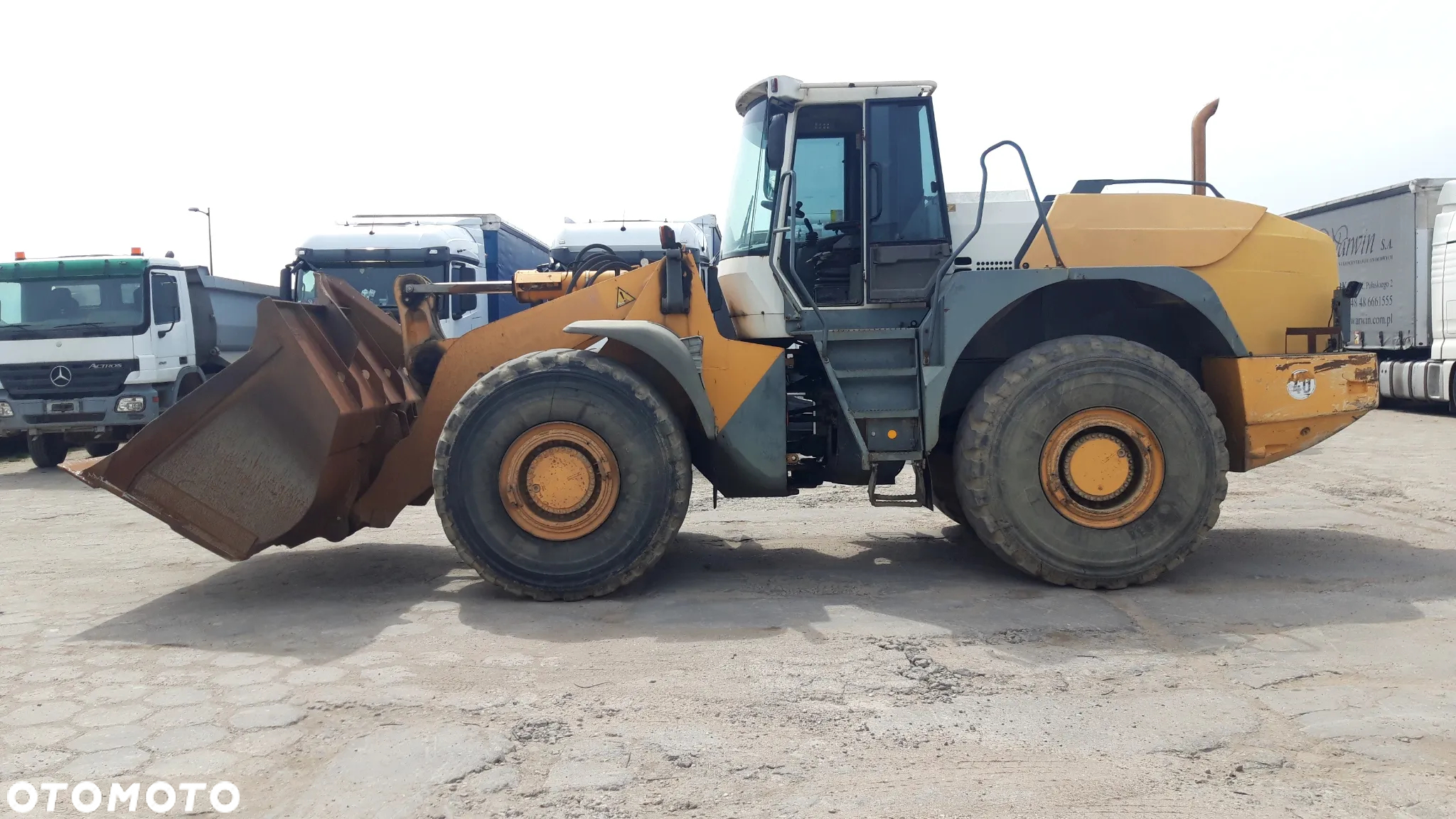 Liebherr L580 - 2