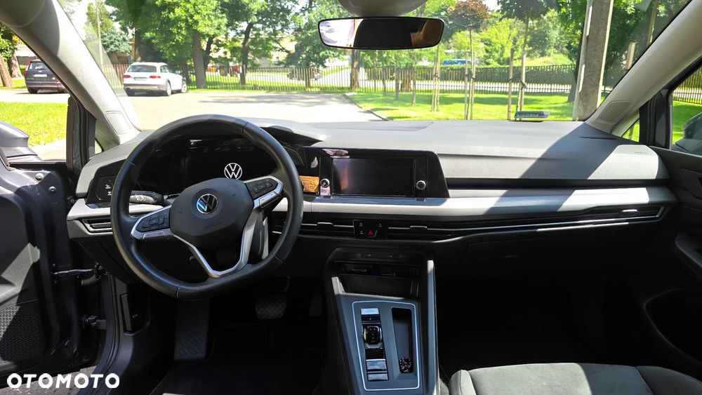 Volkswagen Golf VIII 1.5 eTSI EVO Style DSG - 10