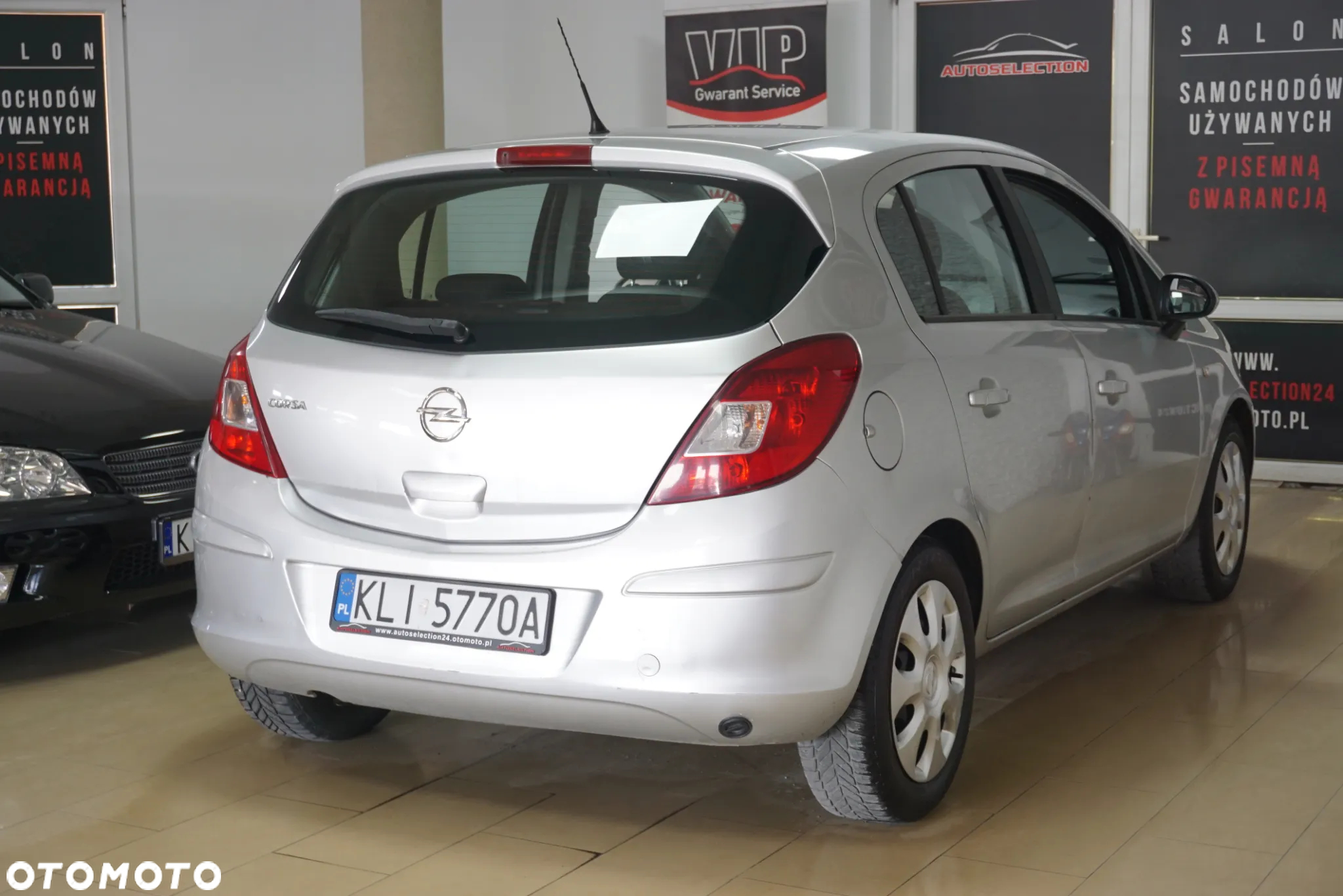 Opel Corsa 1.4 16V Enjoy - 4