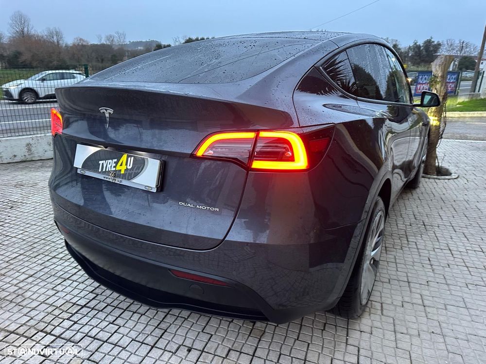 Tesla Model Y Long Range Tração Integral - 14