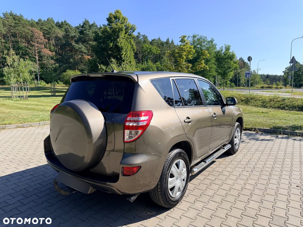 Toyota RAV4 - 12