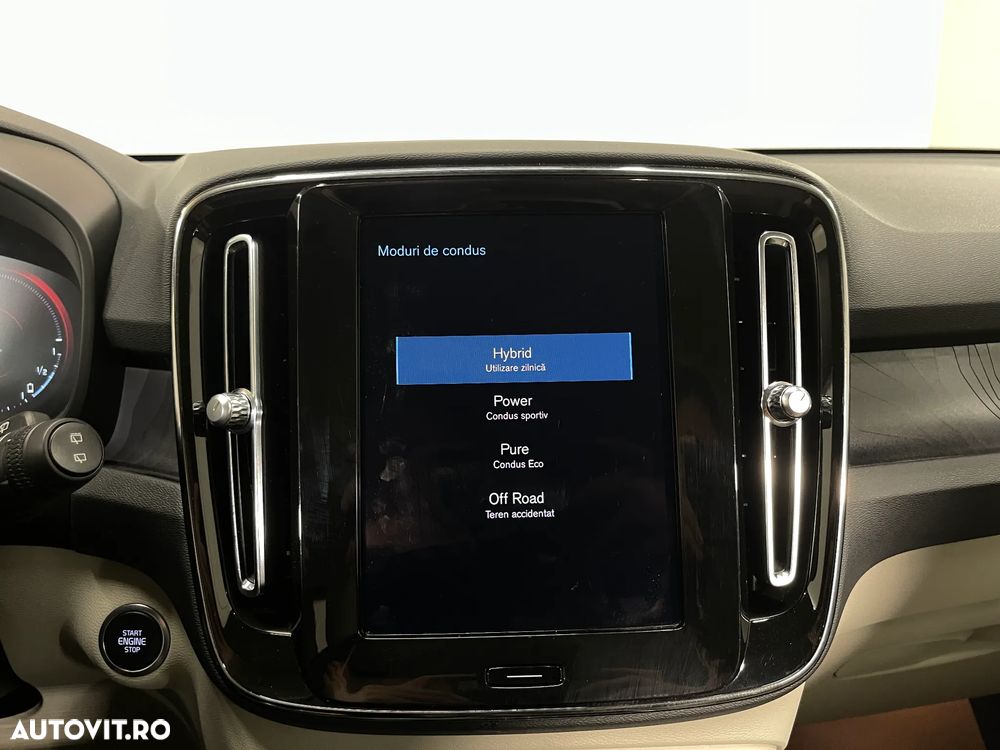 Volvo XC 40 T4 Recharge DKG Core - 16