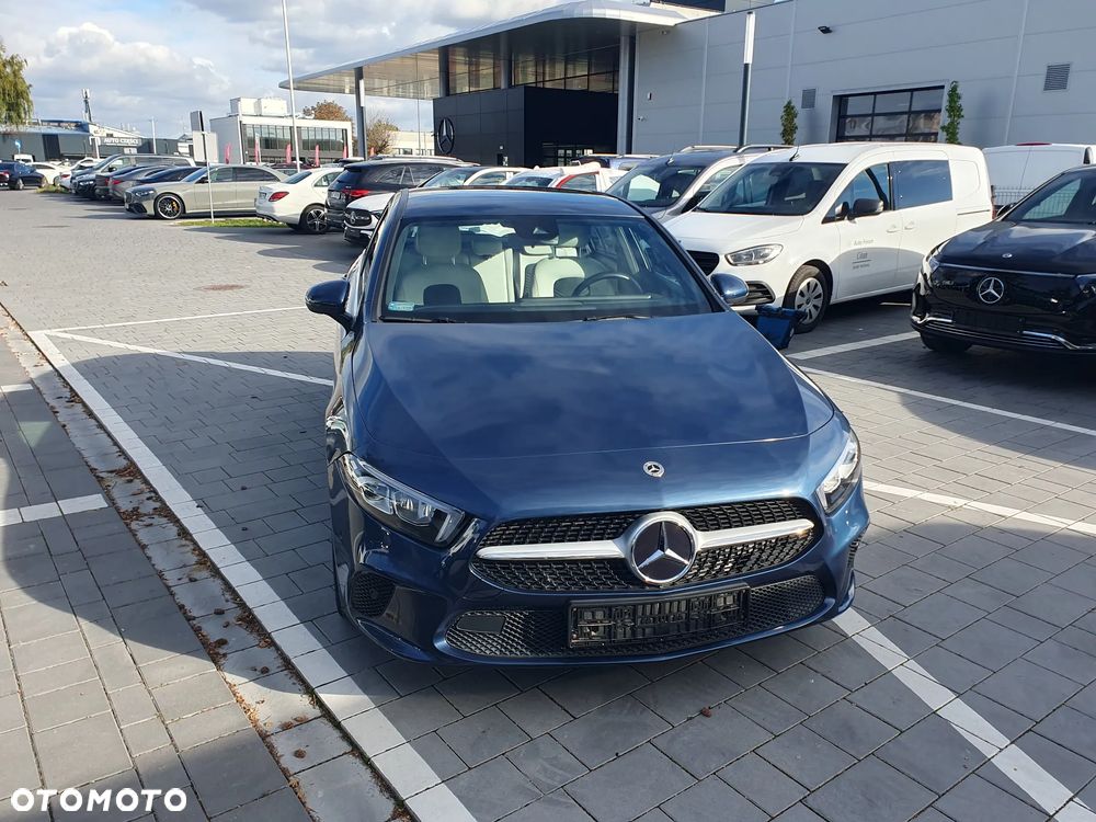 Mercedes-Benz Klasa A 200 Style 7G-DCT - 2